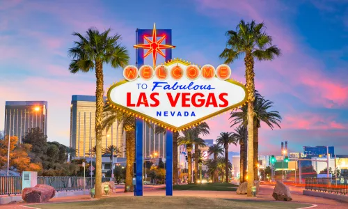 Welcome to Las Vegas Sign at dusk